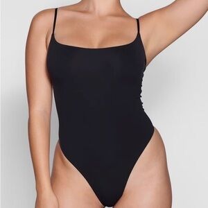 SKIMS FIT EVERYBODY CAMI BODYSUIT SZ S